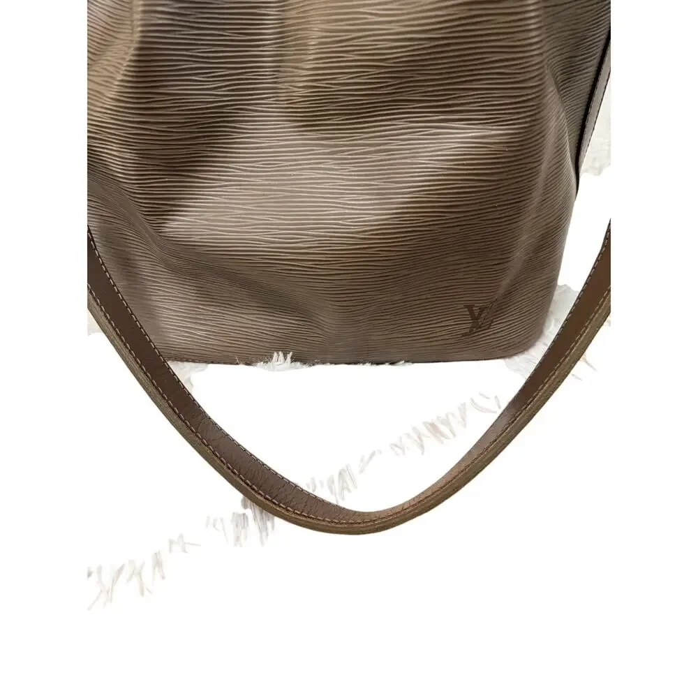 Louis Vuitton Epi Petit Noe